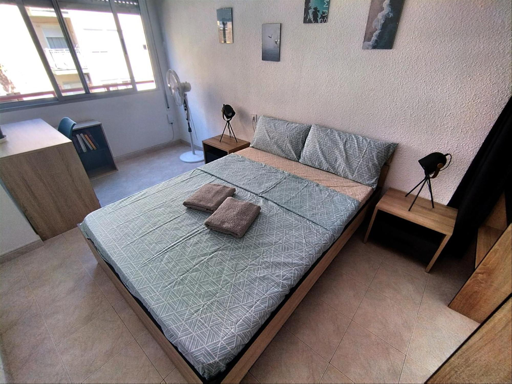Habitaciones En Apartamento Compartido W Host Alicante Eksteriør billede